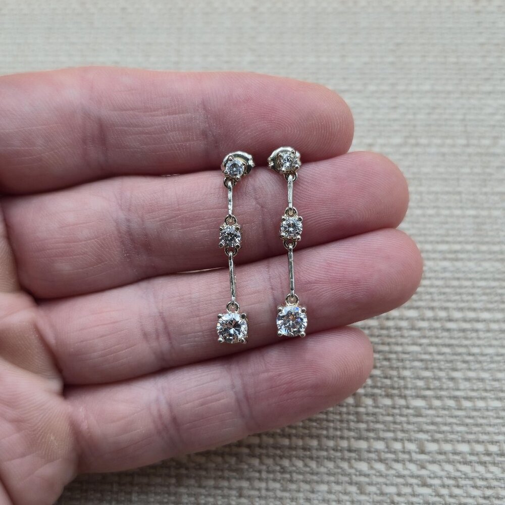Sterling Silver Tiered Cubic Zirconia Gemstones Rustic Earrings A5271